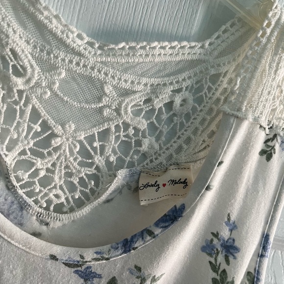 Lovely Melody Crochet Detail Tank Top - Picture 6 of 6